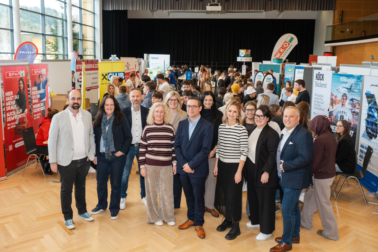 KTL Gruppenfoto 1 c Paller 04408 kl