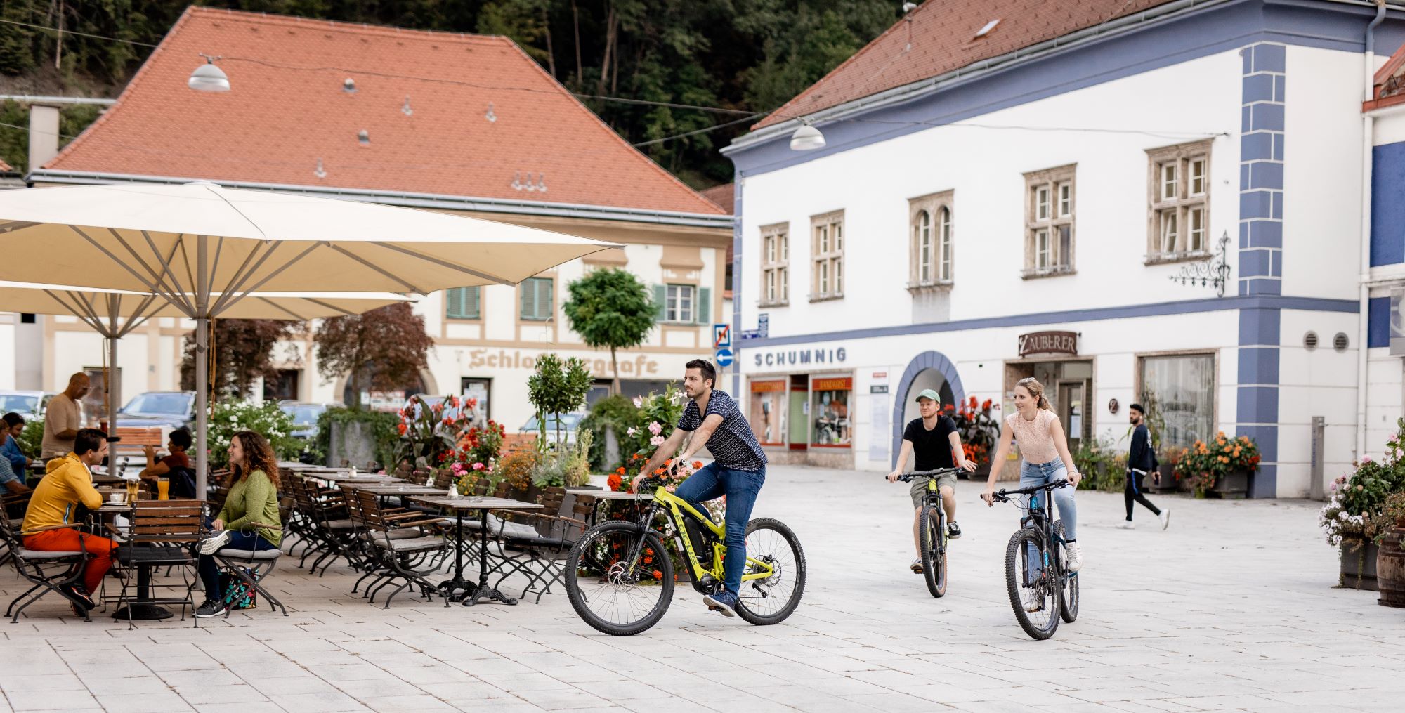 79 FH Joanneum Kapfenberg Lifestyle kl C nixxipixx com 275